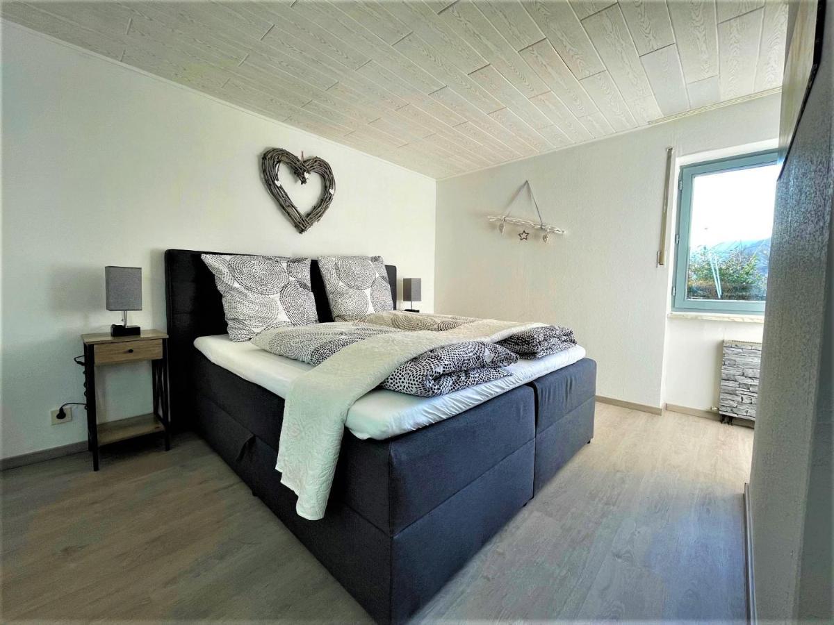 Traumhafter Moselblick, Garten & Lounge, Boxspringbett, Top Lage Διαμέρισμα Bullay Εξωτερικό φωτογραφία